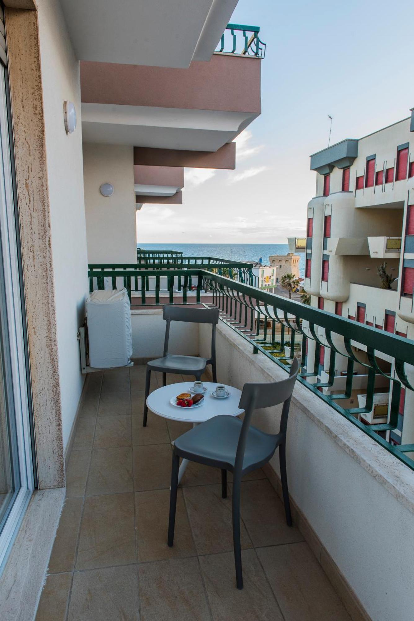 Le Terrazze Sul Mare Gallipoli Lido Eksteriør bilde